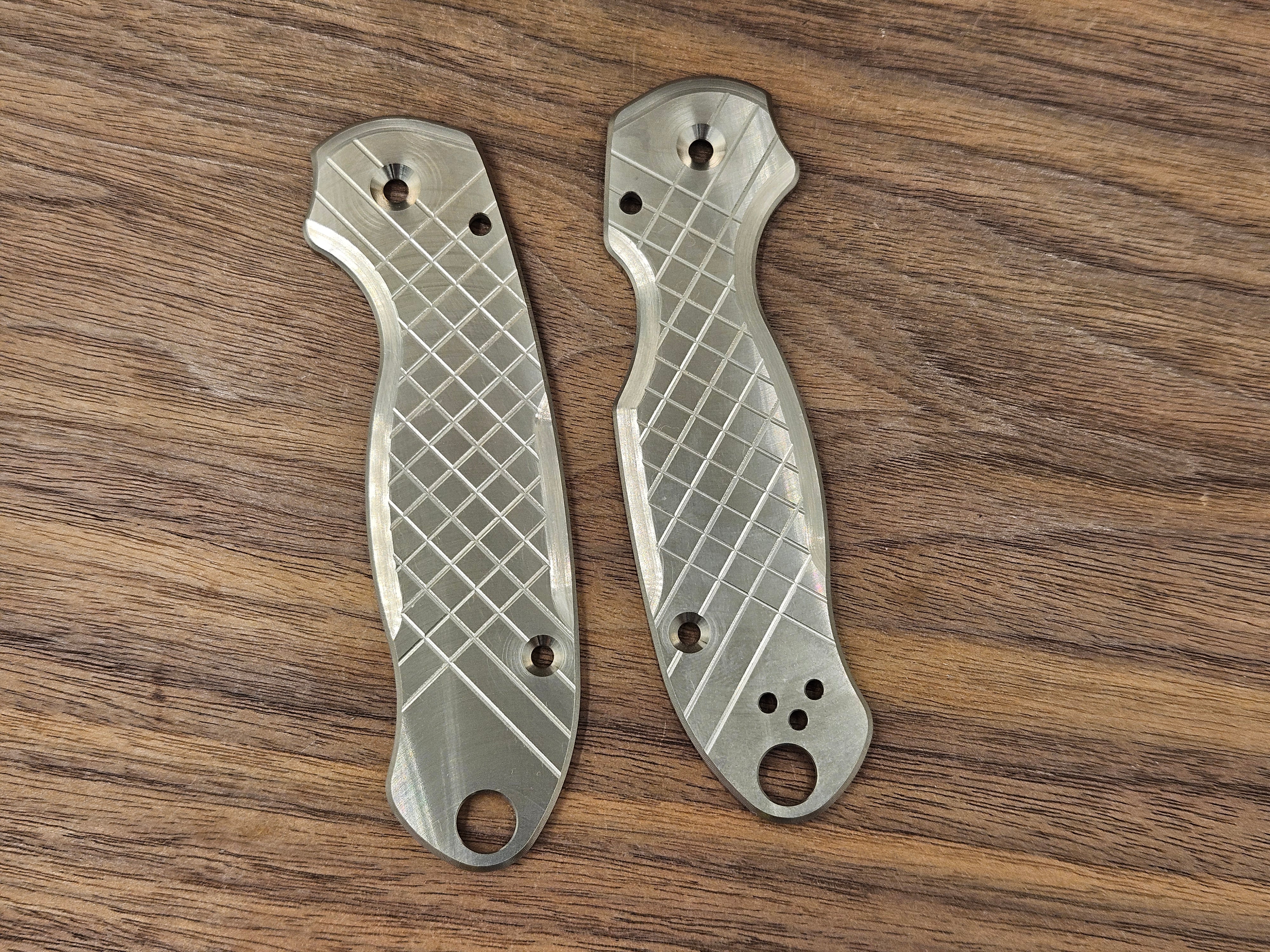 CLR Spyderco Paramilitary 3<br>Titanium Frag